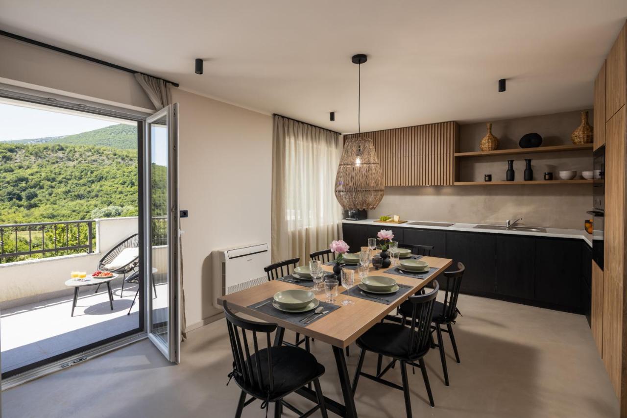 3 Luxury Bedroom Apartment Emma Sinj Kültér fotó
